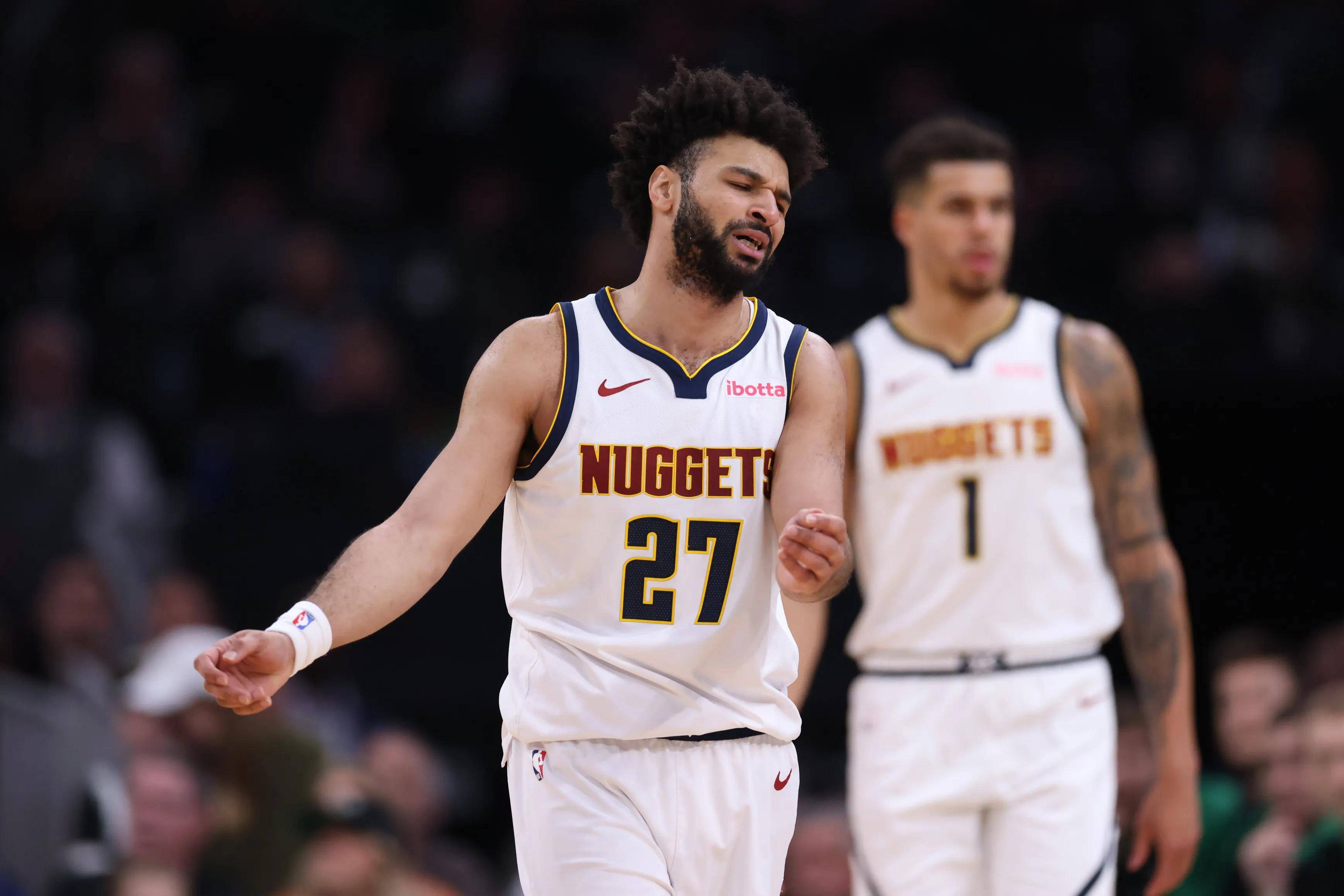 爱游戏-勇士不断突破！，穆雷连续七场比赛得分超过重返赛场赢得满堂喝彩的简单介绍